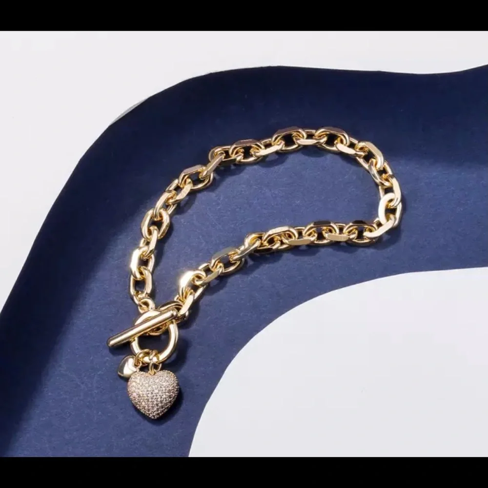 Pave’ Heart Bracelet in Silver